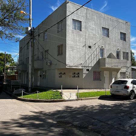 Ferienwohnung Hospedaje Lh Planta Baja C En Ezeiza A 15 Minutos Del Aeropuerto Exterior foto